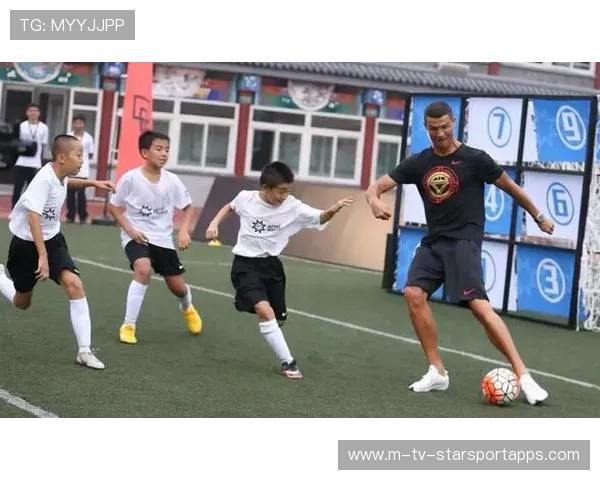 中国足球青训体系注重身体素质和技术结合，中国足球青训现状2020