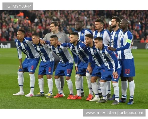 季后赛豪门对决：究竟谁是最后的王者？，豪门冠军足球最强阵容