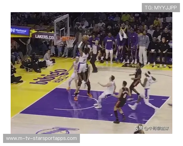 赛季得分超越老爹！布朗尼战热火表现 空接暴扣看嗨詹皇，布朗尼复出比赛回放